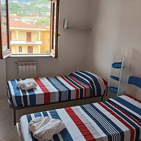 Apartament Vincenzo Sea House *
